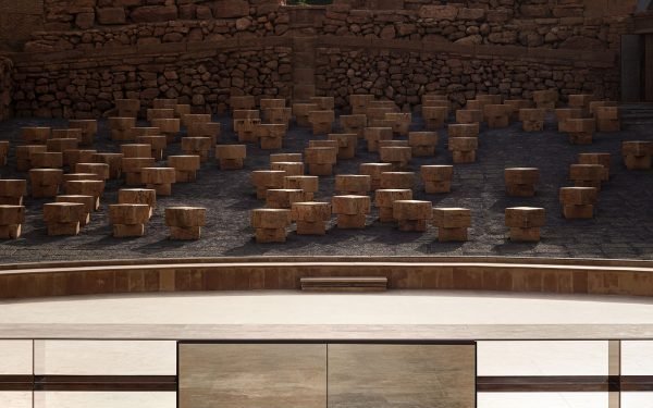 Diez productos y muebles lanzados durante la semana del diseño de Milán 2024