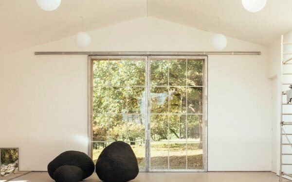 Ocho interiores de graneros reconvertidos que revelan ecos de su pasado