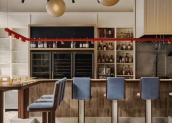 Ivy Studio combina colores retro en el restaurante Buvette Daphnée de Ottawa