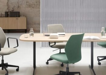 Silla Contour de Pearson Lloyd para Senator