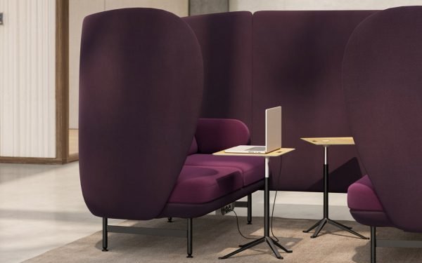 Fritz Hansen presenta sofás con respaldo alto de Jaime Hayon para oficinas