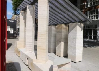 Artefacto utiliza ladrillos hechos de piedra «no amada» para crear un refugio temporal