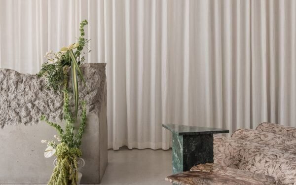 El estudio Dubrovska utiliza los «restos» de Kiev para equipar un estudio de danza local