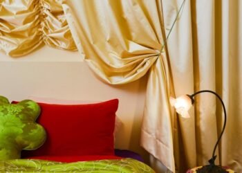 El fundador de Uchronia diseña su propia casa como «carta de amor a la artesanía francesa»