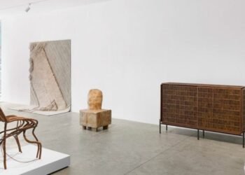 Los diseñadores muestran «respuestas poéticas» a la extracción masiva