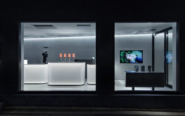 Teki Design crea el interior de una cafetería como centro para «aprender sobre el futuro del café»