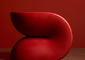 Jumbo diseña una silla con forma de galleta de la fortuna para Heller