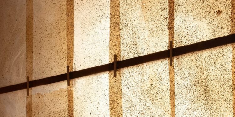 Natural Material Studio convierte los recortes de madera de Dinesen en biomateriales