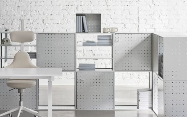 String convierte los muebles de oficina de Form Us With Love en almacenamiento Center Center