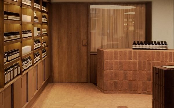 El interior de la tienda Aesop hace referencia al Museo de Arte Moderno de Luisiana