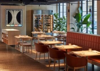 El cine Neuhäusl Hunal convierte un restaurante «de la mañana a la noche»