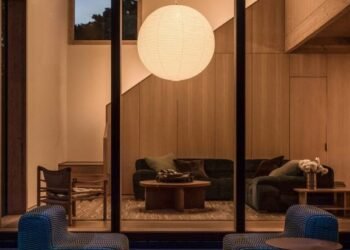 Ocho acogedoras salas de estar iluminadas por lámparas de papel