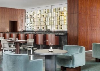 Marmol Radziner crea un espacio de club en el rascacielos modernista de Park Avenue