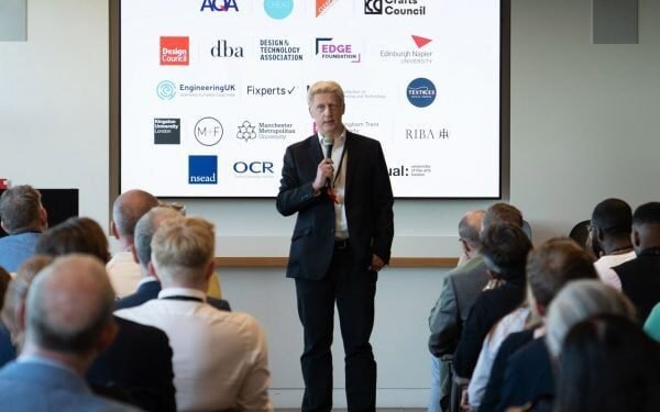 Jo Johnson afirma que la educación en diseño en el Reino Unido tiene un «problema fundamental»