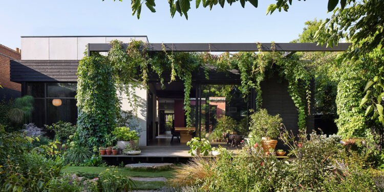 Casa moderna en Melbourne inspirada en el exuberante jardín de un propietario