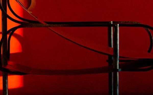 Marie & Alexandre se hace cargo del apartamento en la Cité Radieuse de Le Corbusier