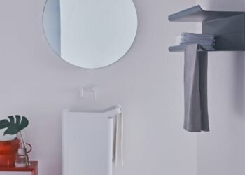 Toallero calefaccionado JJ de Ludovica Serafini y Roberto Palomba para Tubes