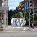 Jyhling Lee crea una escultura de acero inspirada en el origami para Toronto