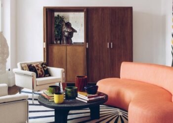 RMGB decora una casa adosada de Versalles con muebles personalizados y vintage