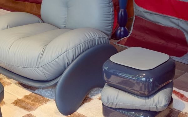 La colección Squash de Faye Toogood aporta «el elemento humano a los muebles»