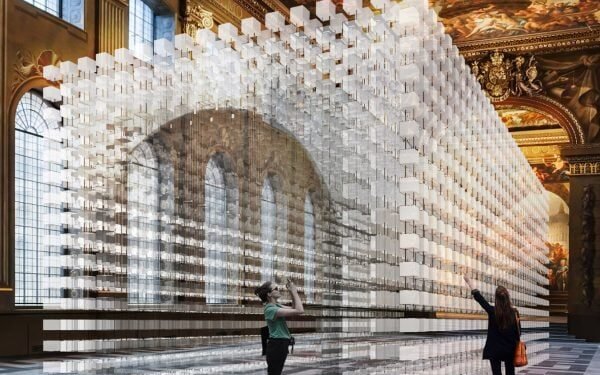 Melek Zeynep Bulut diseña un «portal» suspendido en el Festival de Diseño de Londres