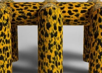 Rik van Veen transforma viejas tuberías de gas en un banco con forma de leopardo