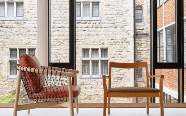 MillerKnoll abre su sala de exposiciones insignia en Clerkenwell, Londres