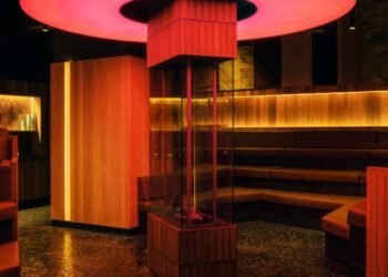 Futurestudio diseña una casa de baños en Nueva York como transporte y conexión a tierra