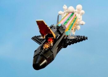 Dezeen Agenda presenta un set Lego con temática espacial de Pharrell Williams