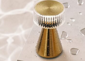 Lámpara de mesa portátil Piccolo de Neoz