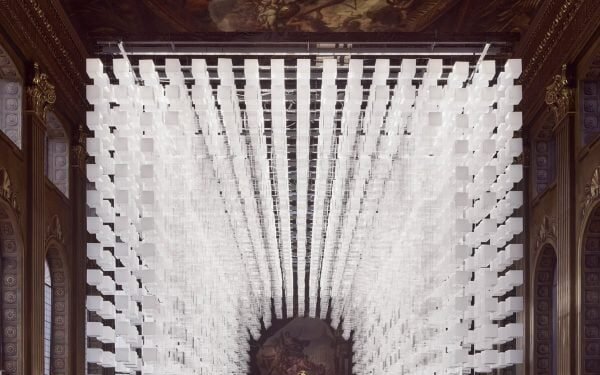 Melek Zeynep Bulut instala un «portal» suspendido en el Painted Hall de Londres