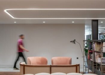 Autex Acoustics reutiliza residuos plásticos industriales con la gama SpinFix