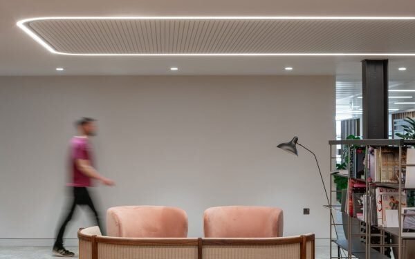 Autex Acoustics reutiliza residuos plásticos industriales con la gama SpinFix