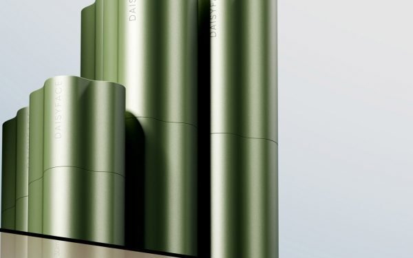 Blond crea envases recargables para el cuidado de la piel para Daisyface