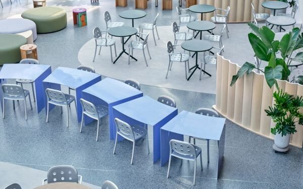 Office of Tangible Space rediseña el interior del Brooklyn Museum Café