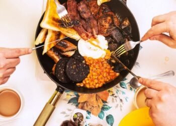 Buster + Punch y Staub presentan utensilios de cocina de hierro fundido negro