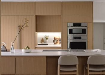 Diandra Maselli Architect renueva una histórica casa de ladrillo rojo en Montreal