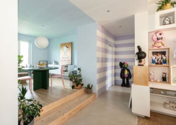 Casa Polly es una fusión lúdica de brutalismo y arte pop en Roma