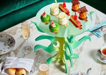 Hannah Lim diseña puestos de té de la tarde para el Bulgari Hotel London