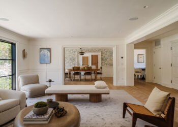 La costa de California se encuentra con la campiña francesa en esta casa de Los Feliz