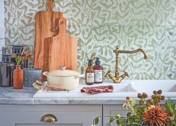 Cómo quitar el papel tapiz: una guía paso a paso