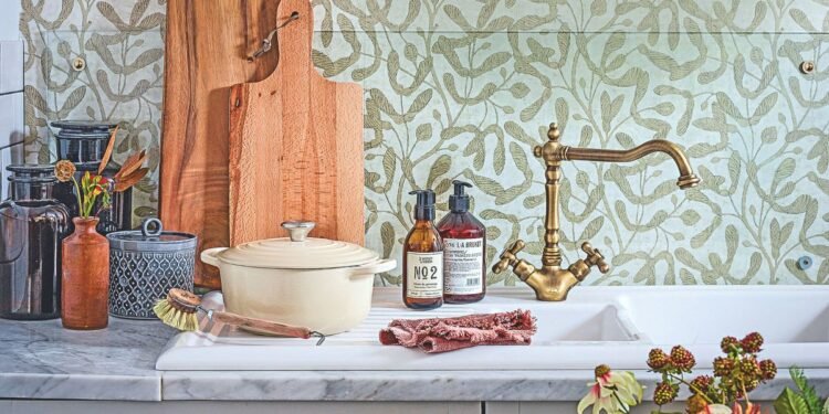 Cómo quitar el papel tapiz: una guía paso a paso