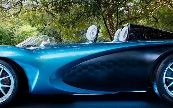 Los estudiantes de SCAD estrenan un concept car eléctrico en el Gran Premio de Estados Unidos