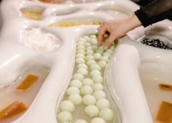 La exhibición Beyond Perception combina diseños con un gemelo digital para videojuegos