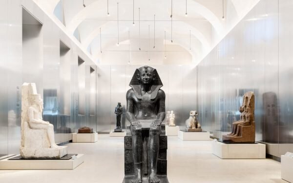 OMA crea la Galería de los Reyes revestida de aluminio en Turín