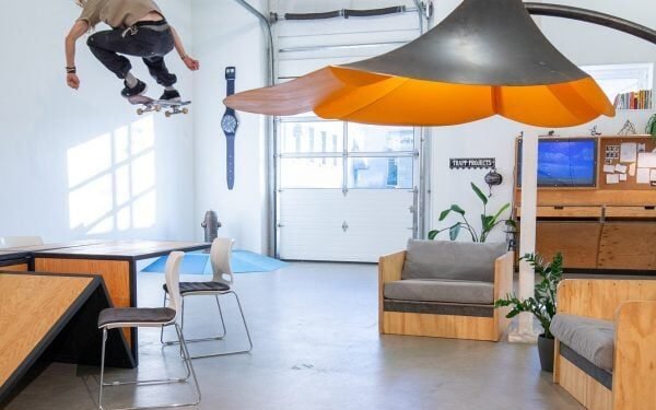 Zenga Bros crea muebles convertibles para escapadas de skate