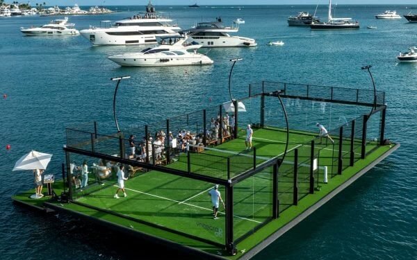 Yntegra Group crea en Miami una pista de pádel flotante de 84 toneladas «primera en su tipo»