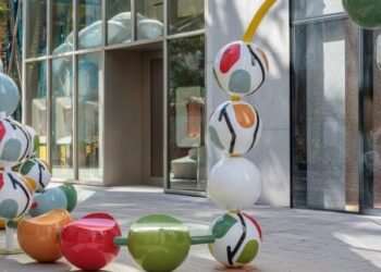 Nicole Moyo crea una instalación «monumental y humillante» en Miami