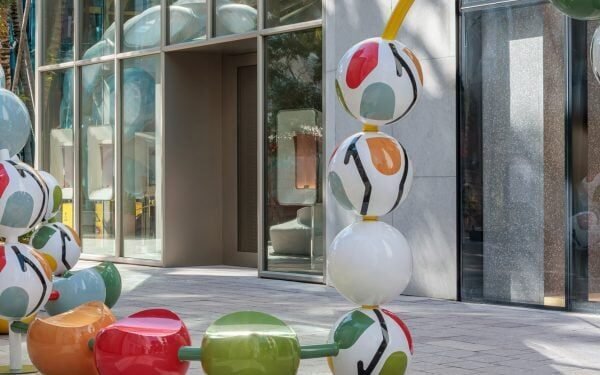 Nicole Moyo crea una instalación «monumental y humillante» en Miami