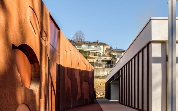 Enzo Mari Animales decoran vivero italiano por C+S Architects